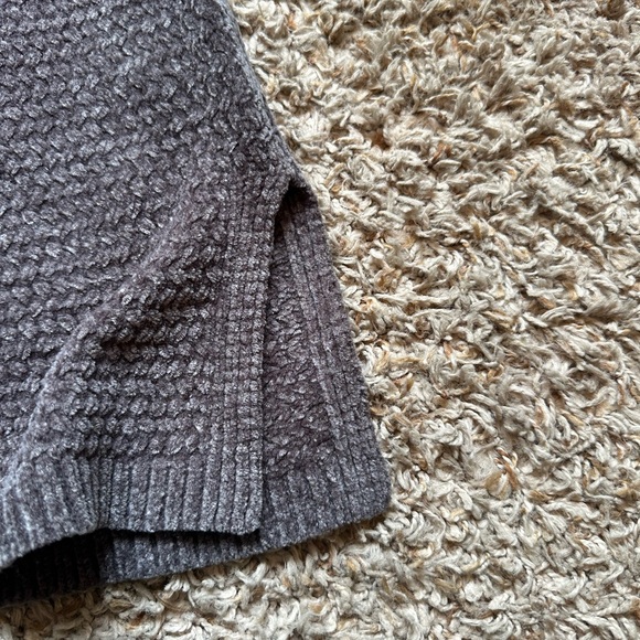 Women’s New Directions Sweater; Two-Tone Gray; Size Small - Picture 4 of 6